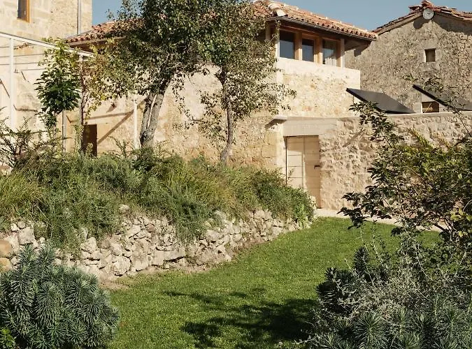 Szálloda El Priorato De Trespaderne